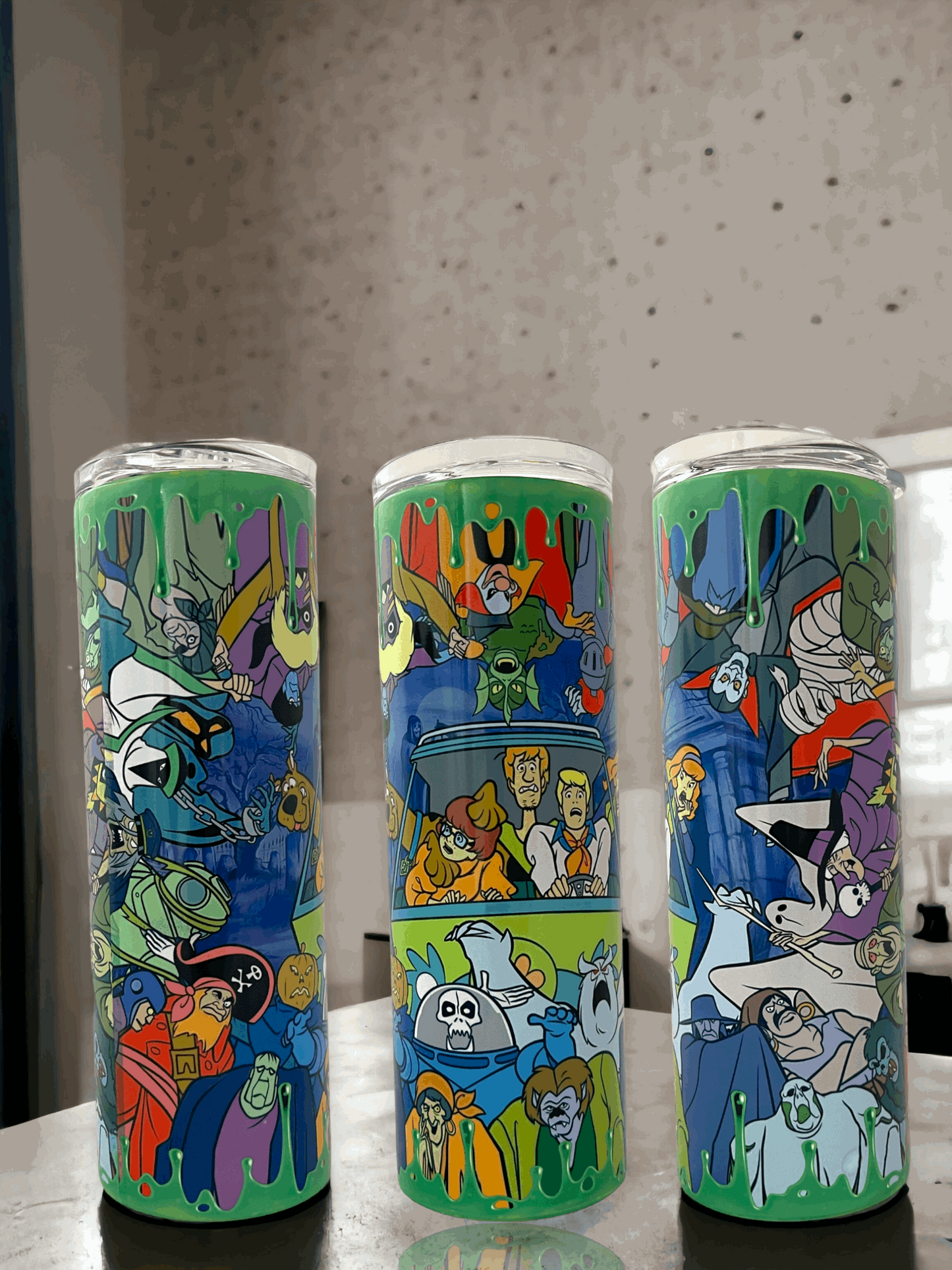 20oz stainless tumbler with colorful scooby-doo cartoon characters design by Macies Handmade Treasure's